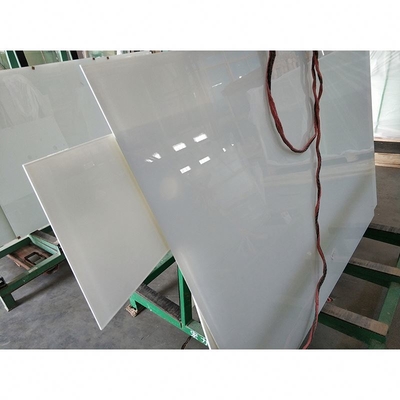 Modular Office Dividing Wall Soundproof Glass Cubicle Walls Designer Glass Partition with Blinds for Bank Office